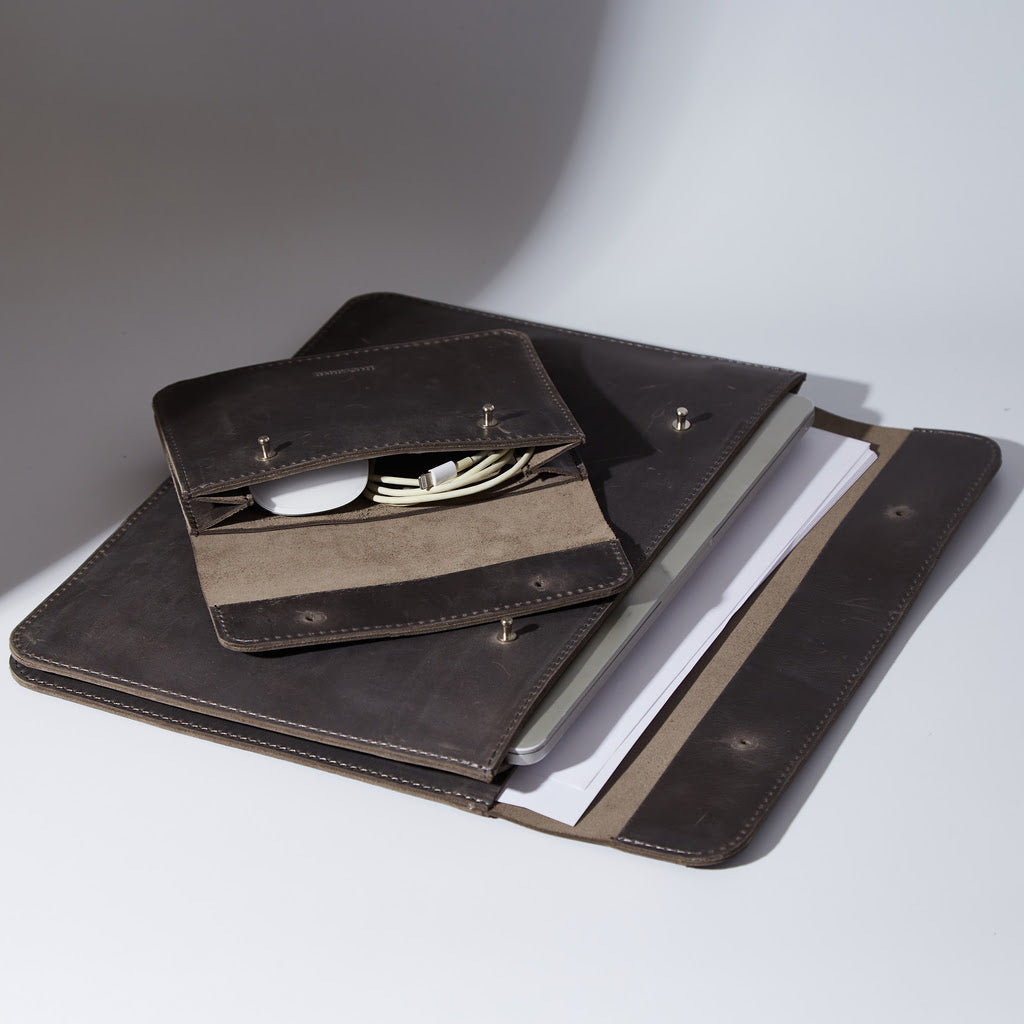 Gift set: Neat laptop case + Keep cable organizer