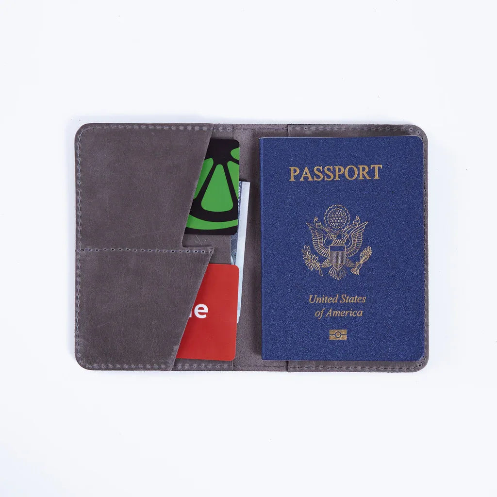 Passport Cover with the Great Seal of the United States Made from Vintage Leather - INCARNEĀ® Global