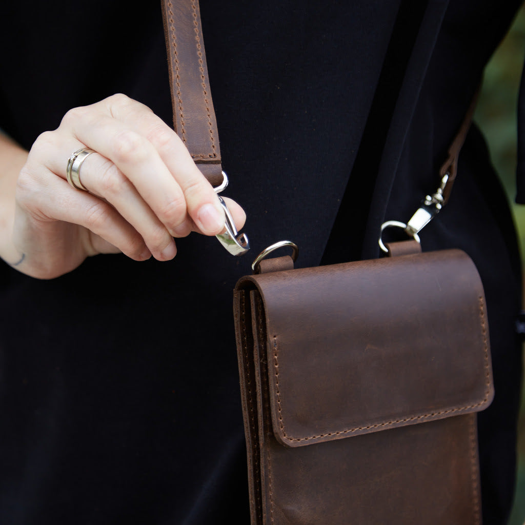 Smart Case Phone Bag Made from Vintage Leather