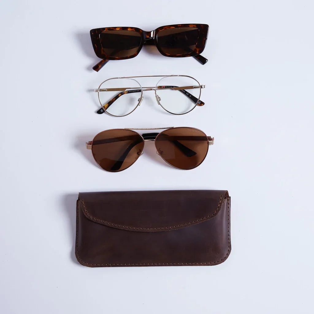 Ellet vintage leather eyeglass case - INCARNE® Global