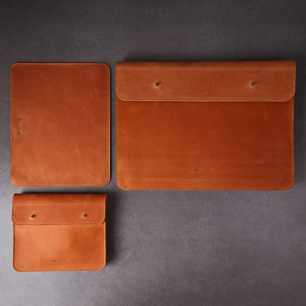 Gift set: Neat laptop case + Keep cable organizer + Word mousepad