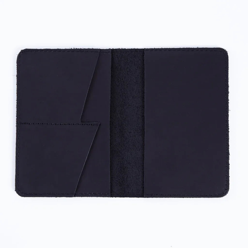 Passport Cover with the Great Seal of the United States Made from Vintage Leather - INCARNEĀ® Global