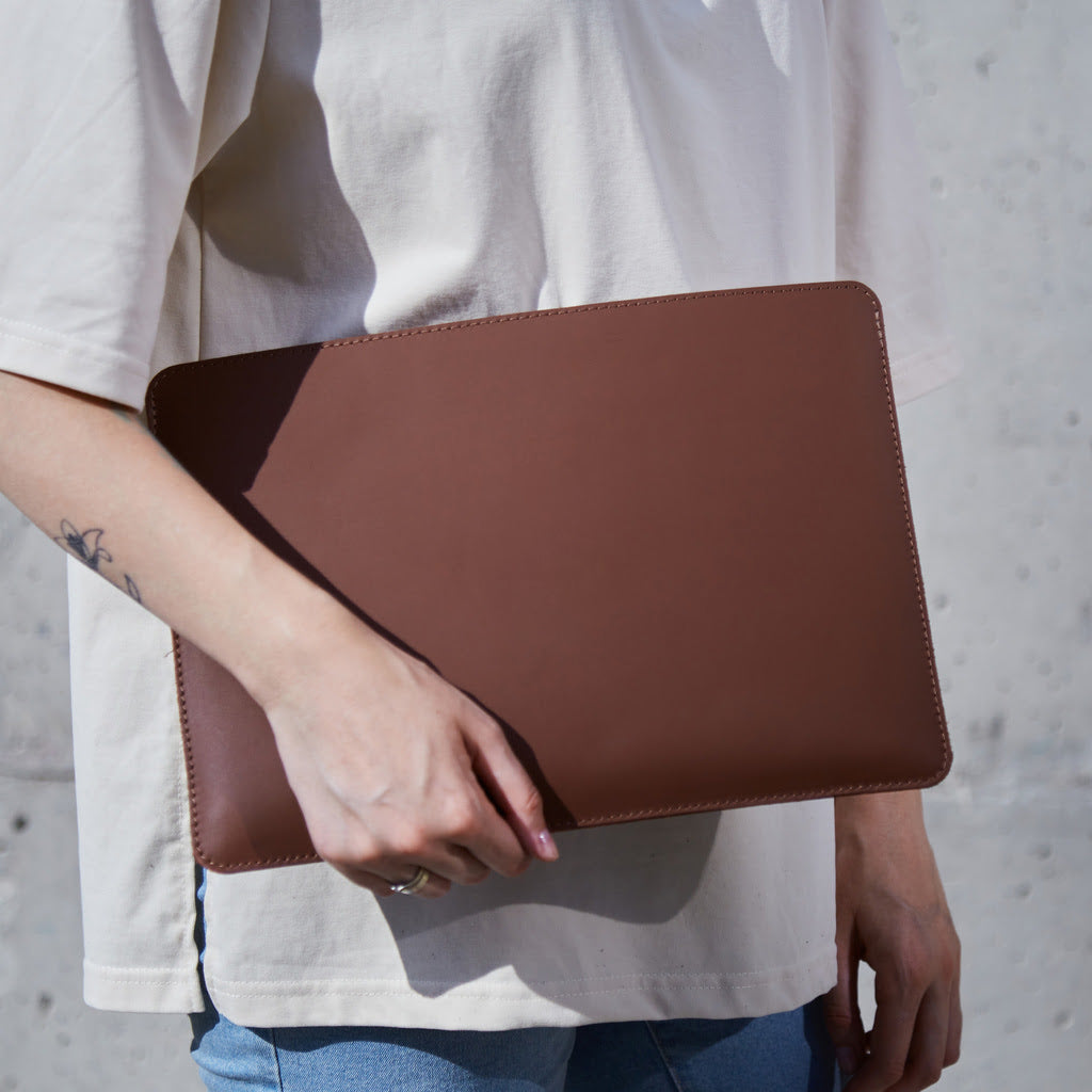 Gamma Plus Laptop Sleeve, Brown