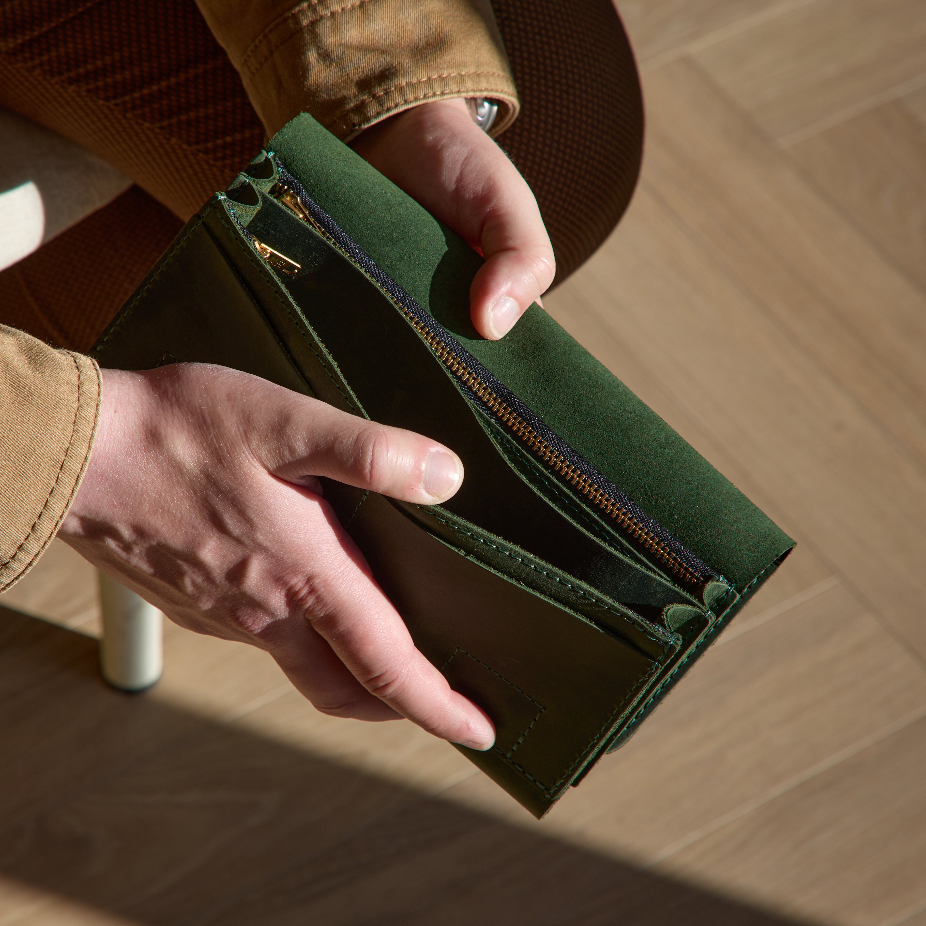 Klondike wallet-clutch