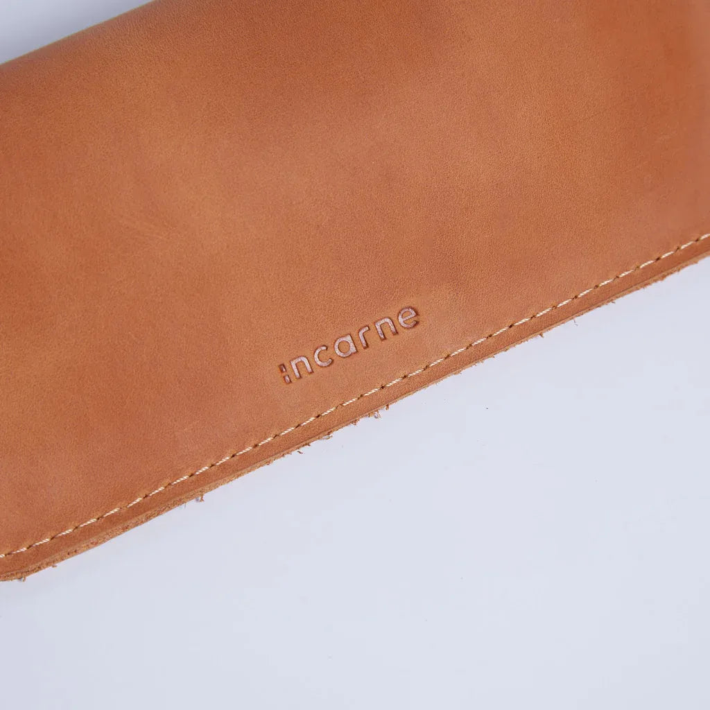 Ellet vintage leather eyeglass case - INCARNE® Global