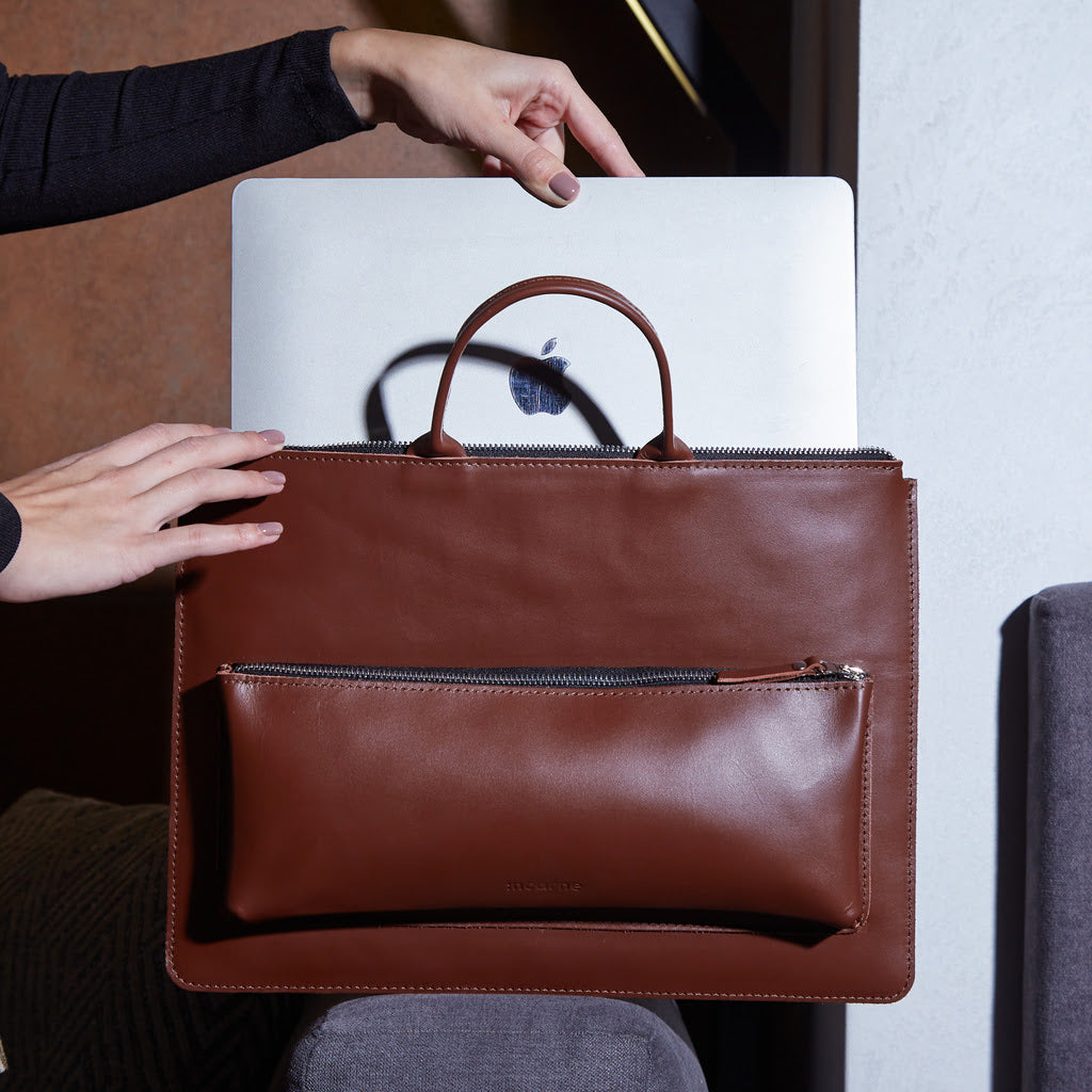 Maryland Laptop Sleeve with Handles in classic leather