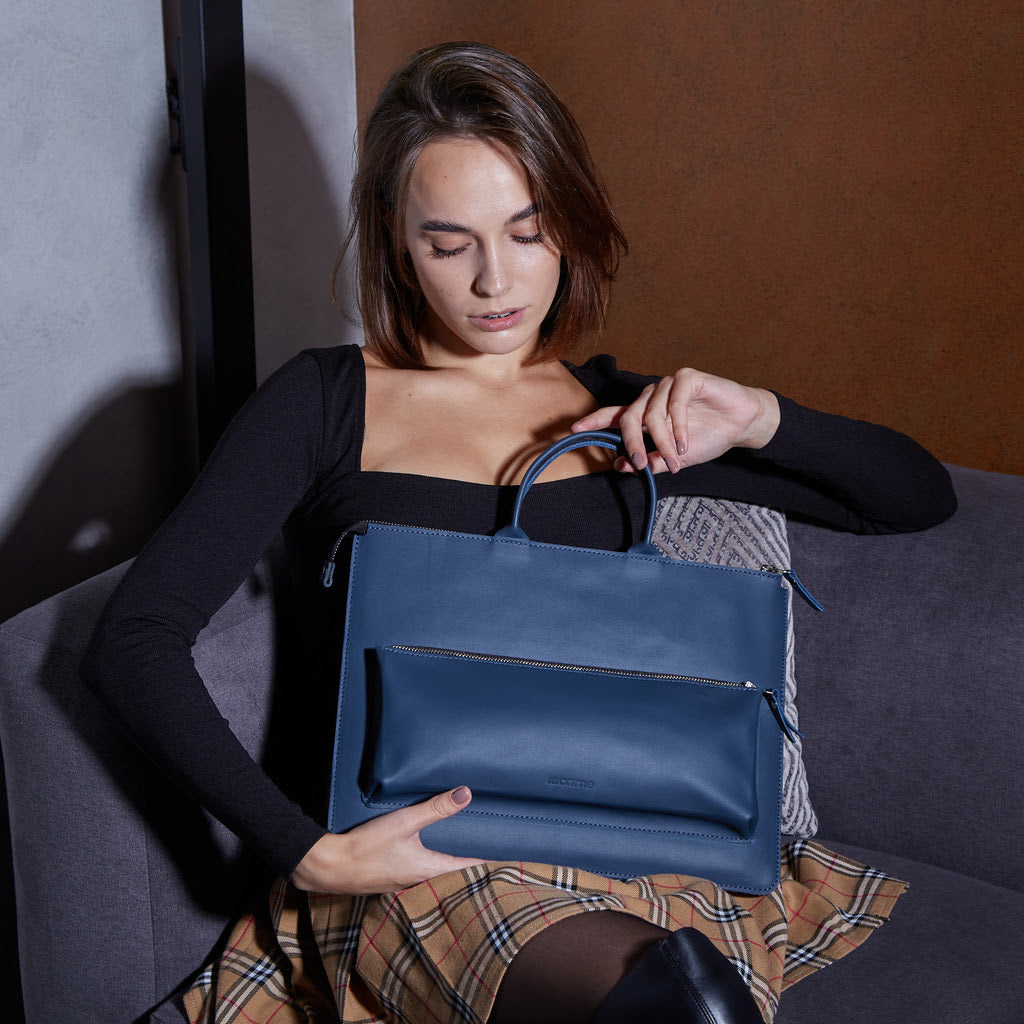 Maryland Laptop Sleeve with Handles in classic leather