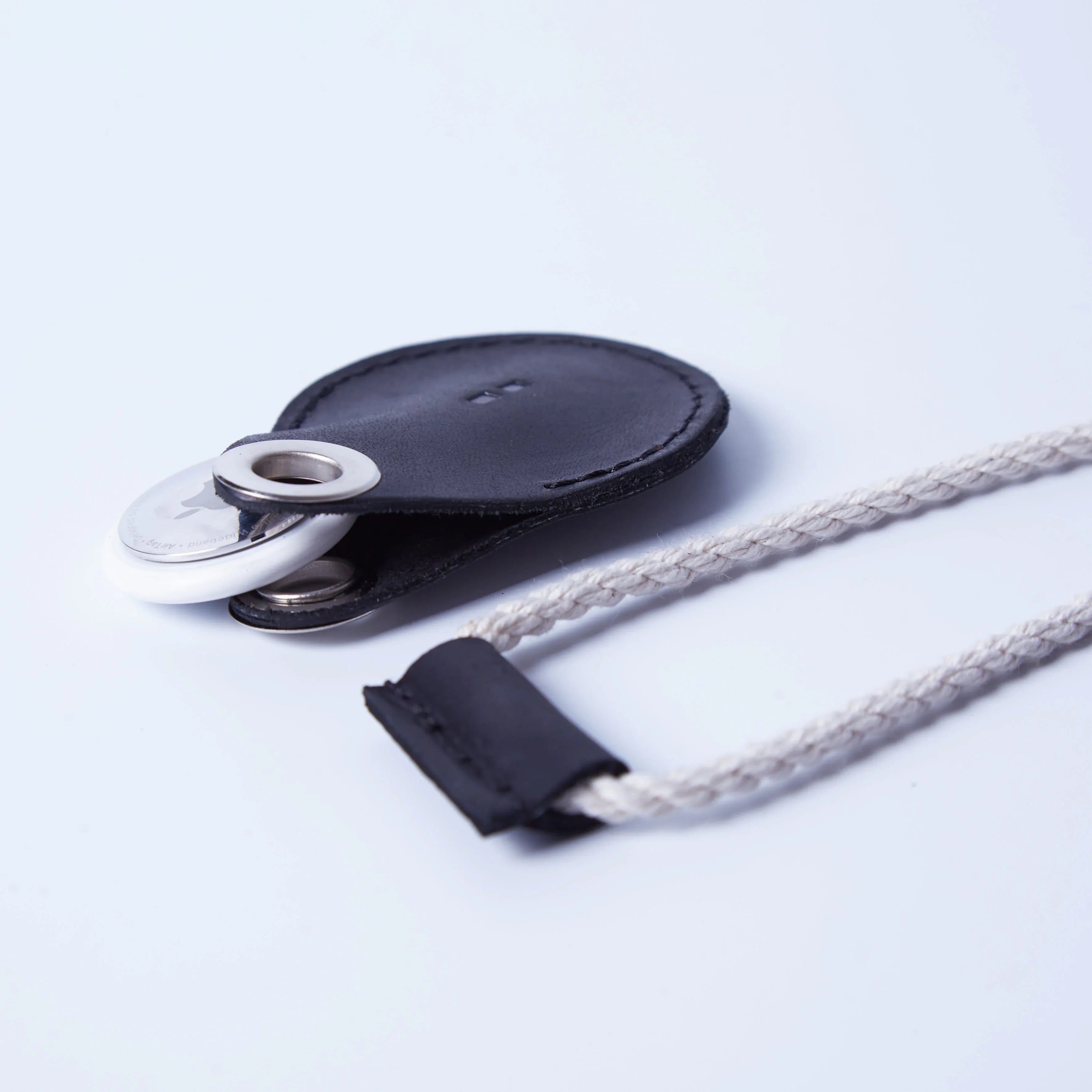 Air Holder AirTag Case - INCARNE® Ukraine