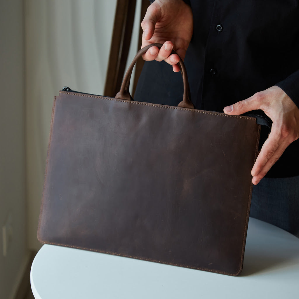 Maryland Laptop Sleeve with a Plastic Zipper
