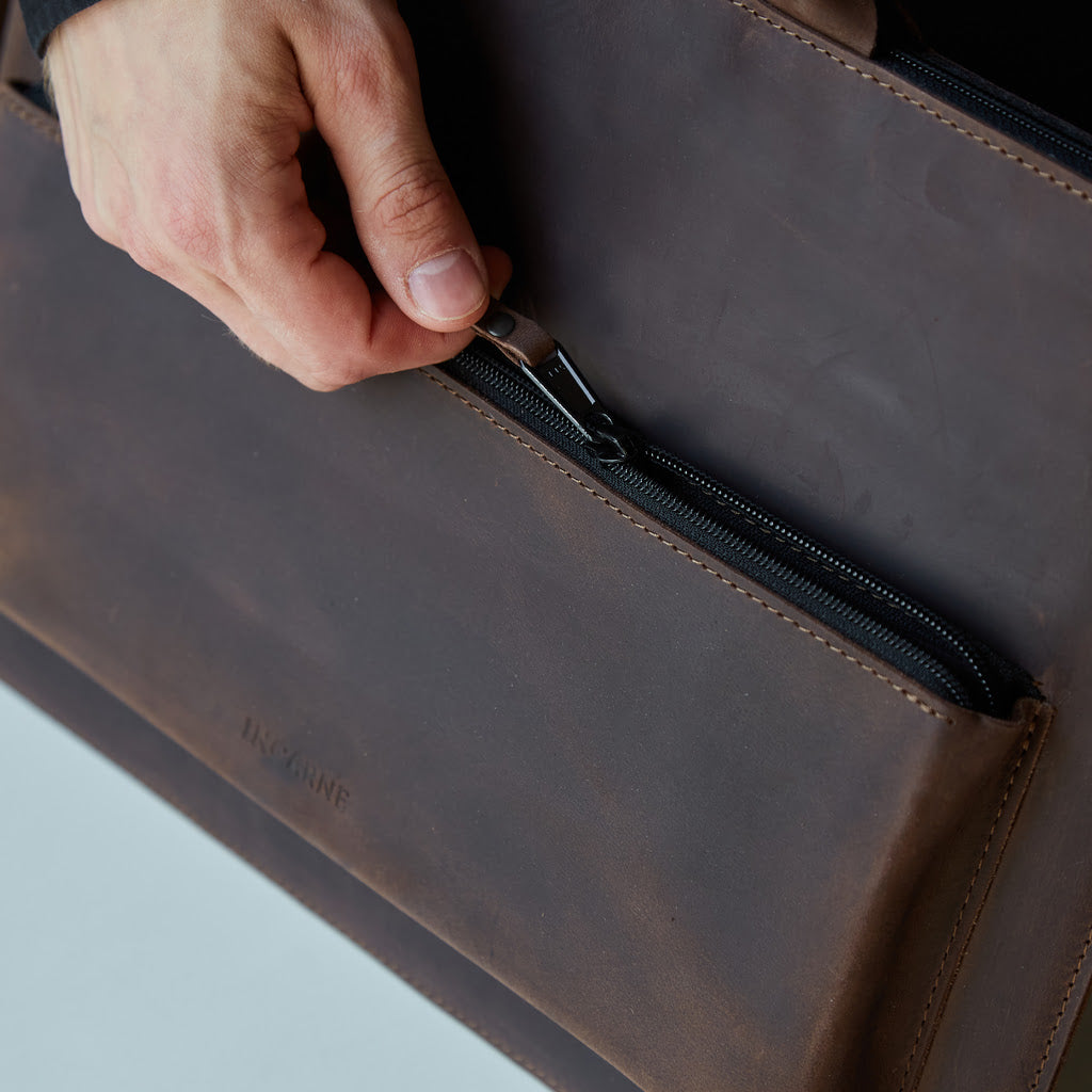 Maryland Laptop Sleeve with a Plastic Zipper