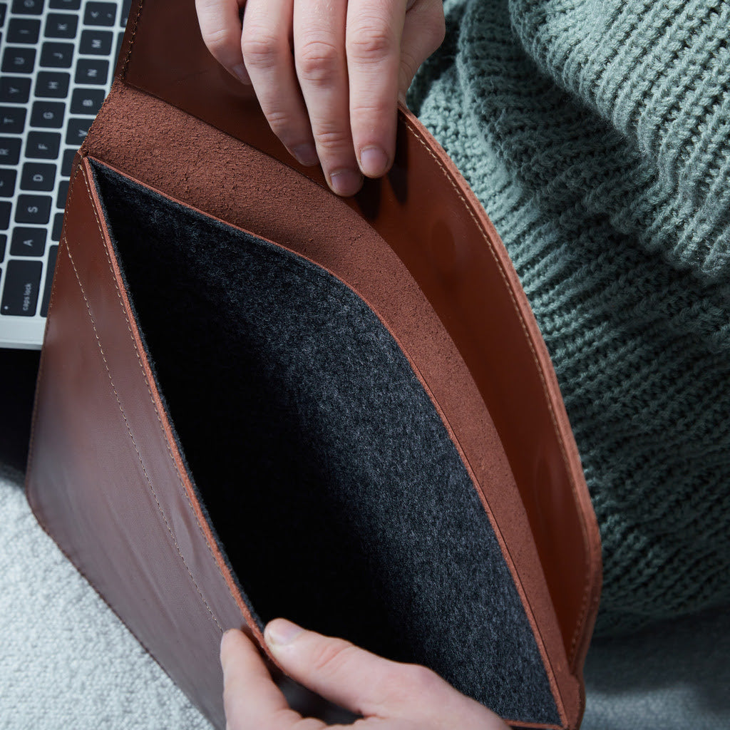 Klouz Laptop Sleeve, Brown