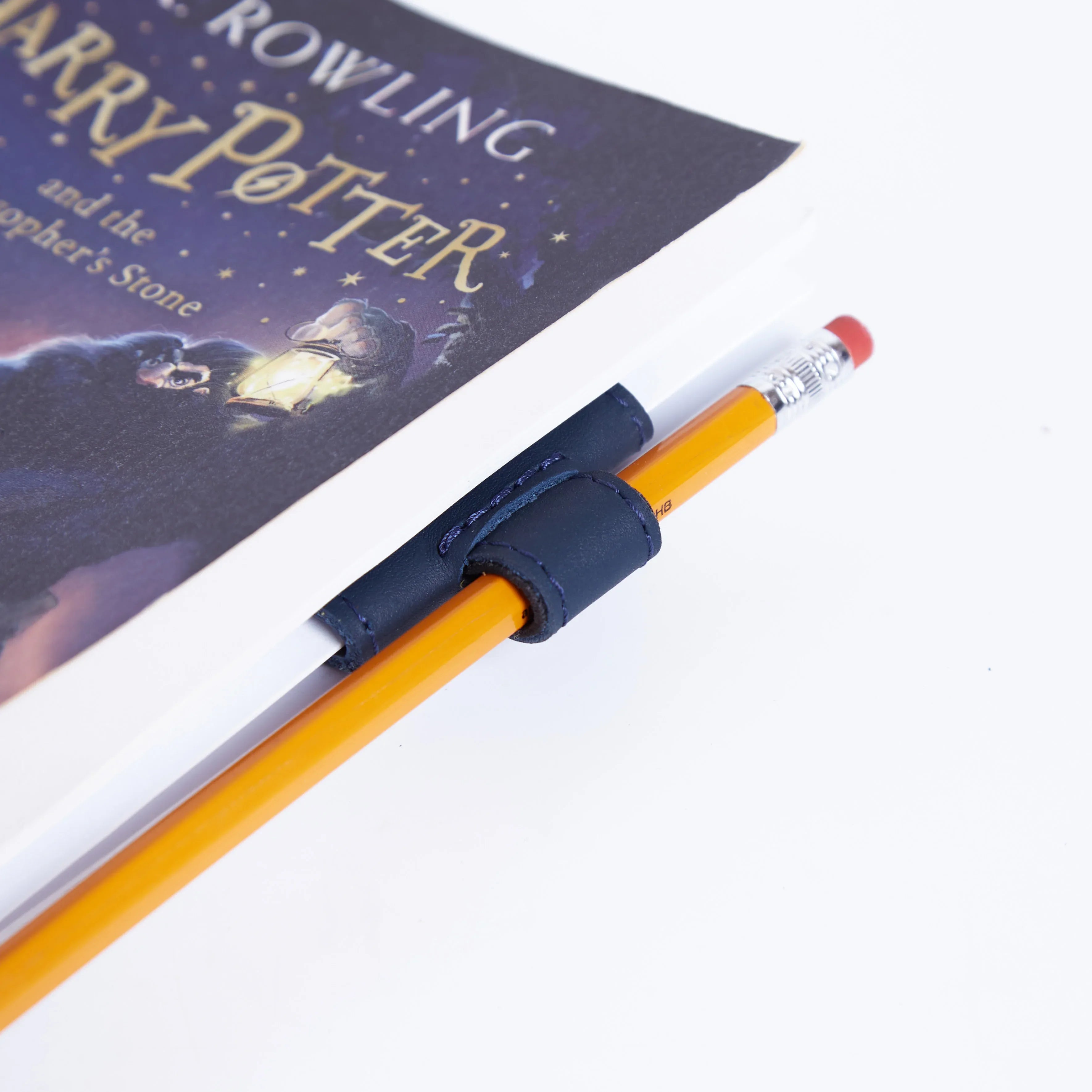 Magnetic bookmark Book Tag - INCARNE® Ukraine