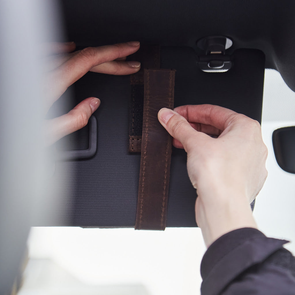 Organizator de parasolar Easy Go pentru mașini