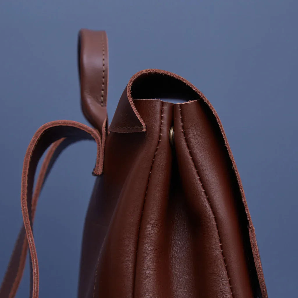 Unia Laptop Backpack in classic leather - INCARNE® Global