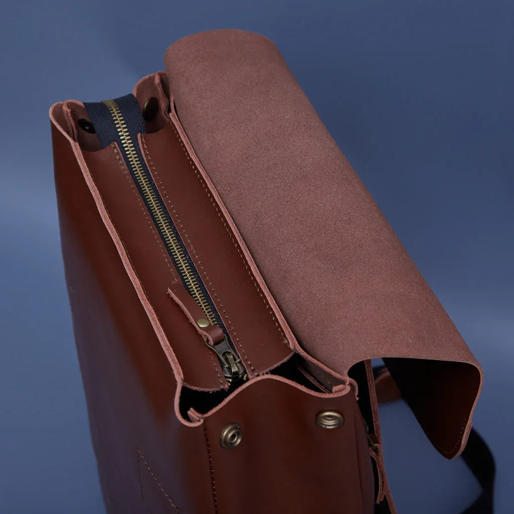 Unia Laptop Backpack in classic leather - INCARNE® Global