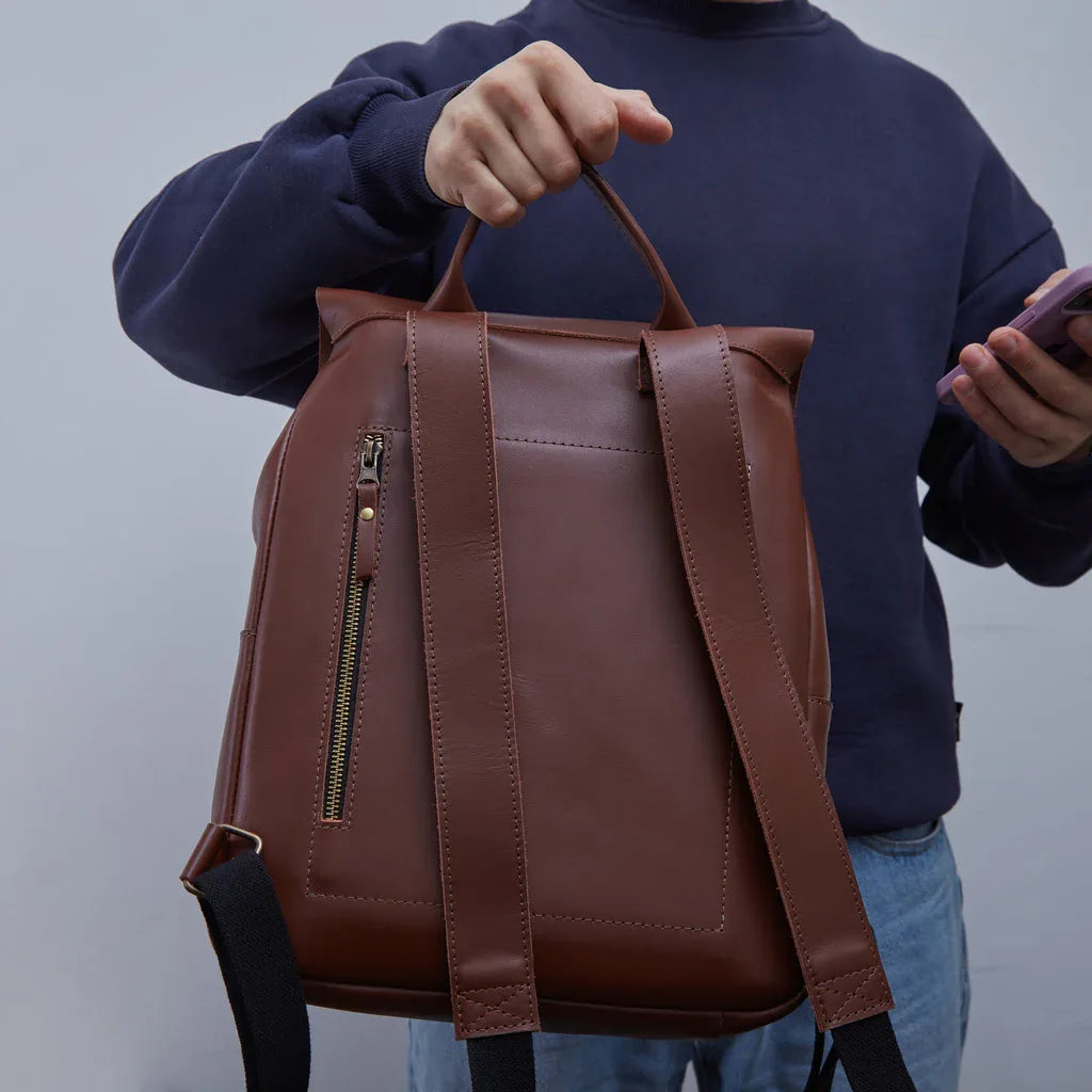 Unia Laptop Backpack in classic leather - INCARNE® Global