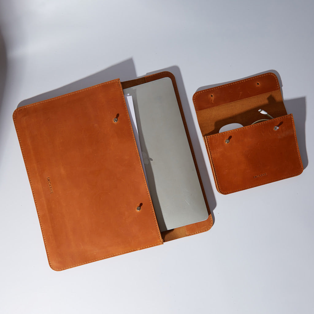 Gift set: Neat laptop case + Keep cable organizer