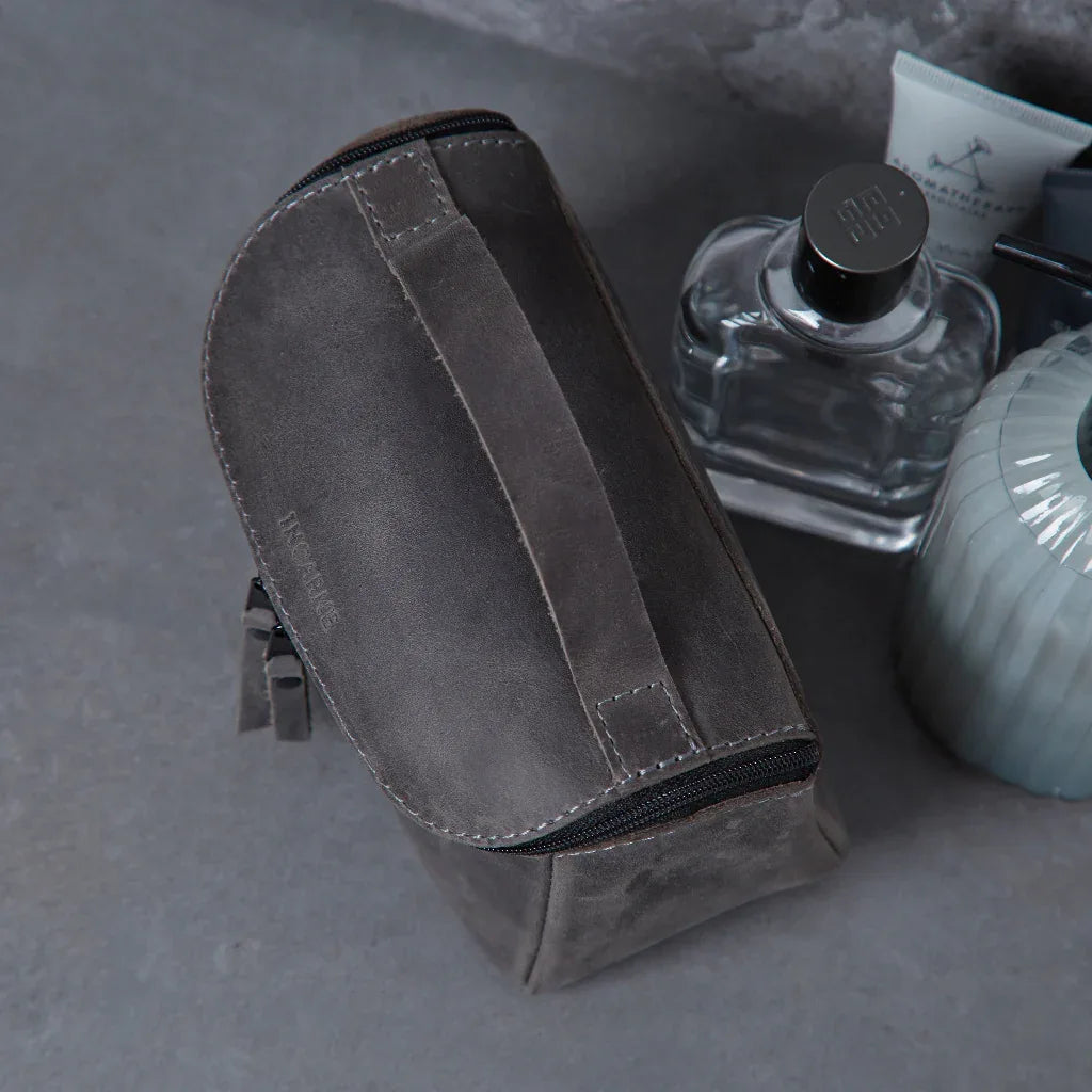 Timeless toiletry bag - INCARNE® Ukraine