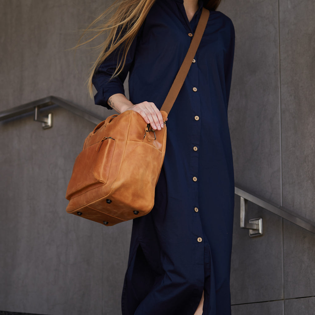 New Traveller Big Leather Daily and Travel Bag