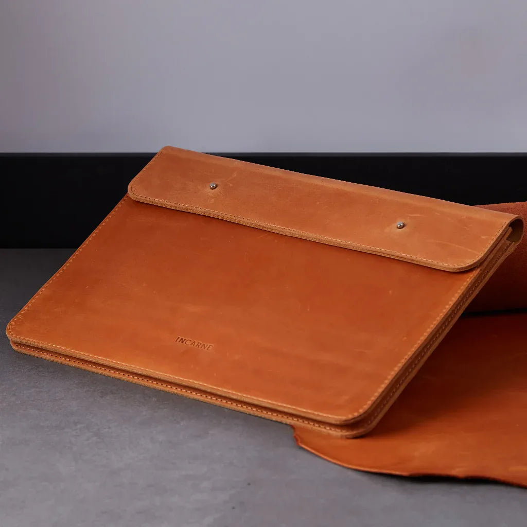 Neat Case - INCARNE® Ukraine
