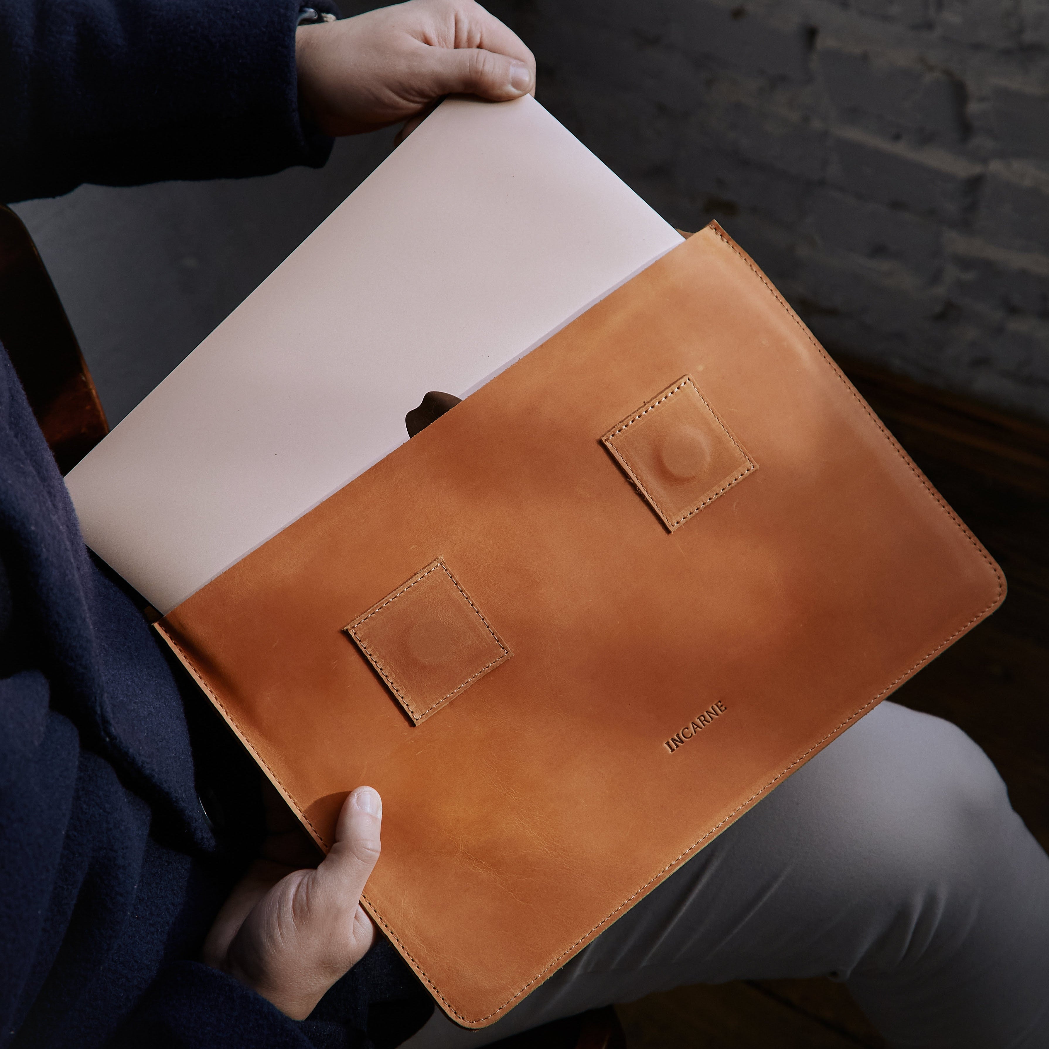 Husă pentru laptop Line, Cognac (vintage)