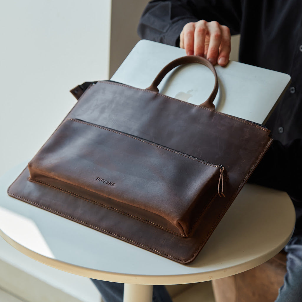 Maryland Laptop Sleeve with a Plastic Zipper
