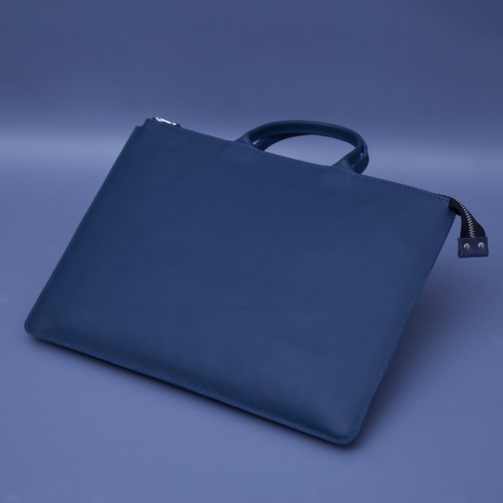 Husă Maryland pentru iPad Pro cu mânere din piele clasică