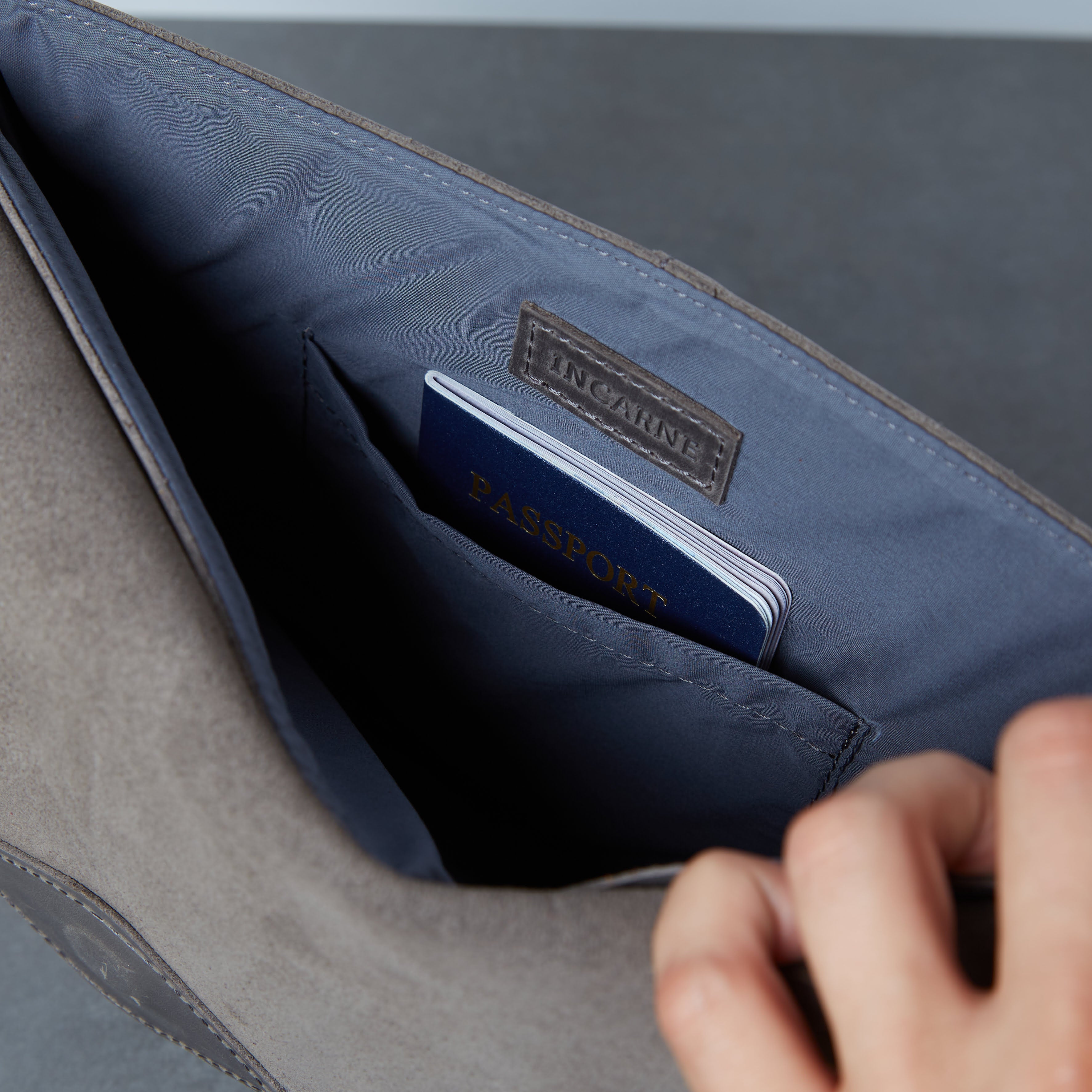 Message Laptop Sleeve, Gray (vintage)