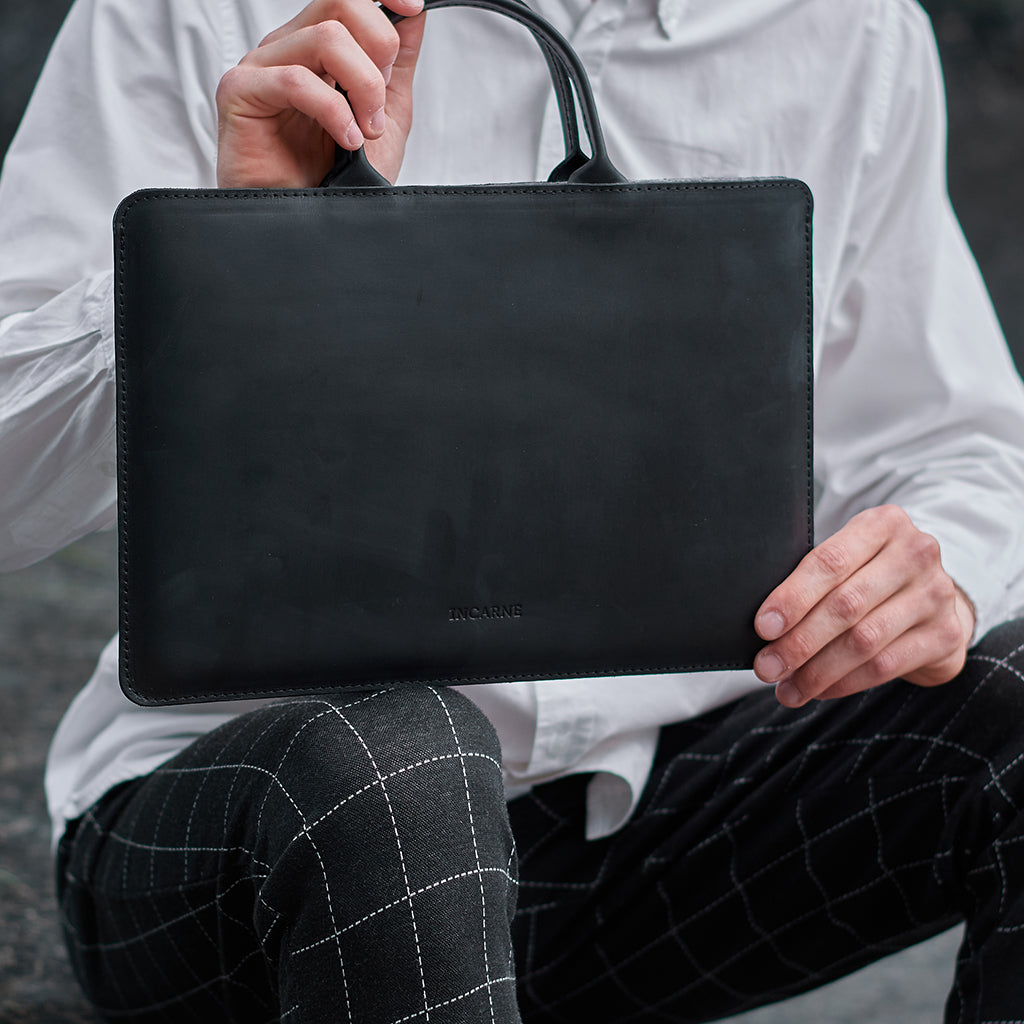 Husă pentru laptop din piele Stem cu mânere